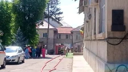 Incendiu de proporții la Spitalul CFR Pașcani. A fost declanșat Planul Roșu de Intervenție