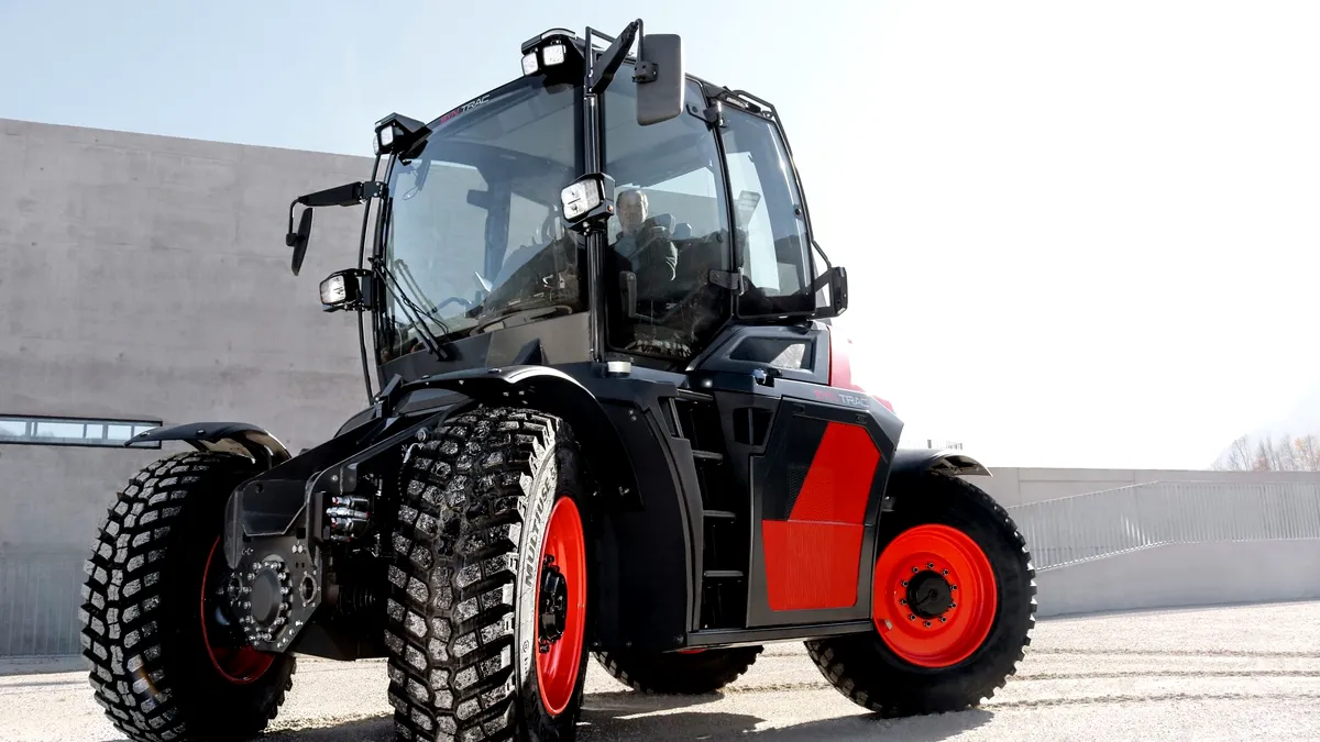 Investiție austriacă de peste 400 milioane euro într-o fabrică de tractoare la Arad
