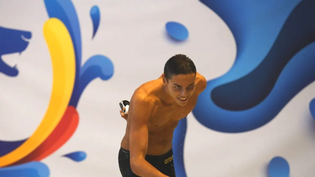 David Popovici a câștigat medalia de aur în proba de 50 metri la Campionatele Europene de Nataţie pentru juniori