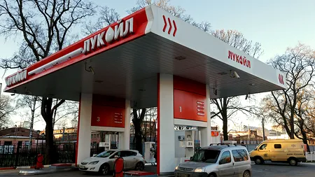 Italia: Ministrul Energiei speră că un investitor străin va cumpăra rafinăria Lukoil