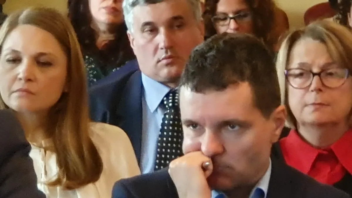 După ce RADET și Termoenergetica lui Nicușor Dan au eșuat, Guvernul vrea să preia încălzirea Capitalei