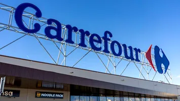 „Pachetele-surpriză” de la Carrefour: misterul este în pungă, prețul se vede înainte de plată