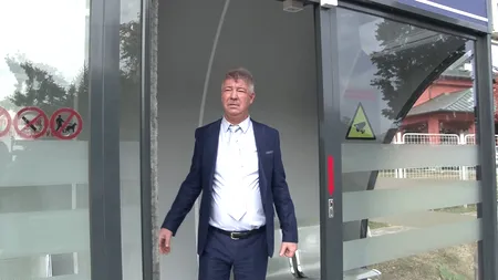 Primarul din Brazi cheltuie bani publici pe brelocuri personalizate: Pentru a nu se mai amesteca cheile