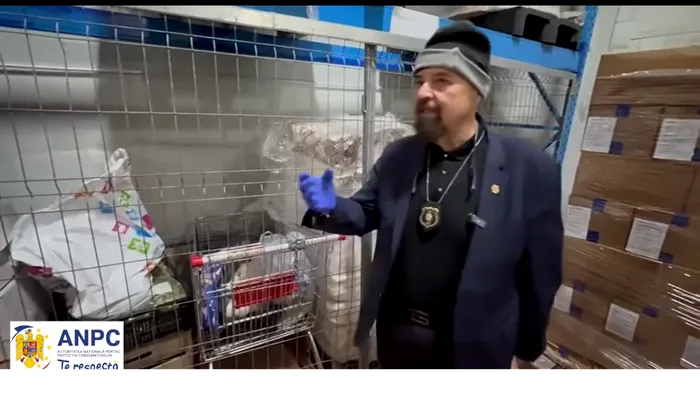 Piedone a intrat la „frigider“. A căutat până și în conserve, iar brânza a folosit-o pe post de glet