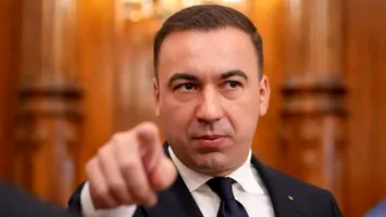 Ministrul Bogdan Ivan menține clientela politică impusă ilegal în fruntea companiilor energetice ca România să piardă 300.000.000 de euro din PNRR