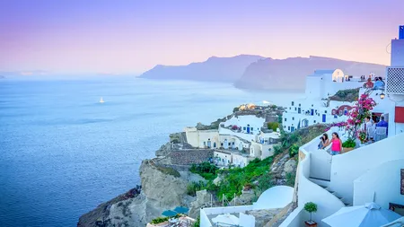 Blue Air introduce 27 de zboruri noi din România către Grecia la prețuri începând de la 29,99 euro