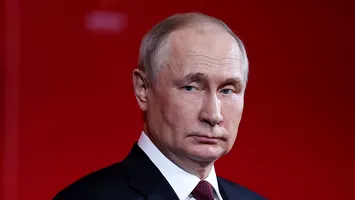 Frica bate la ușă: aproape jumătate dintre români cred că Putin ar putea ataca România