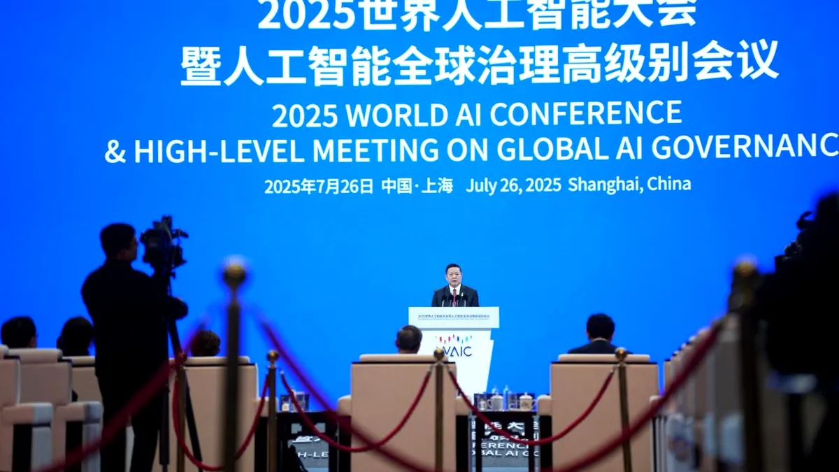 Inteligența artificială, între colaborare globală și rivalitate strategică: China cere un consens internațional