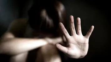 Fost comandant al Jandarmeriei Cluj, cercetat pentru agresiune sexuală asupra unui minor. Suspectul, plasat în arest la domiciliu