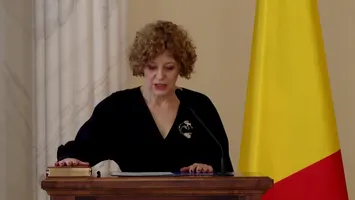 Oana Gheorghiu a depus jurământul ca vicepremier al României (VIDEO)