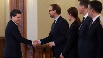 USR îl susține pe Ilie Bolojan, ca premier. Ce au discutat liderii Uniunii cu Nicuşor Dan (VIDEO)