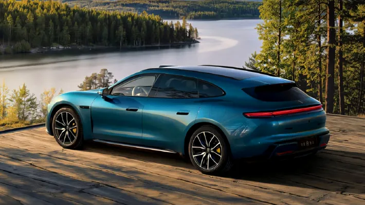 China a lansat o mașină asemănătoare cu Porsche. Se vinde la jumătate de preț