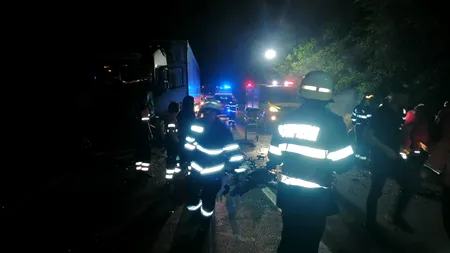 Accident grav pe Valea Oltului. Patru oameni au murit, printre care și un copil FOTO/VIDEO