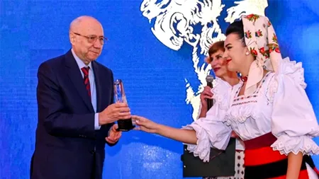 Părintele transplantului hepatic din România, prof. univ. dr. Irinel Popescu, Premiul pentru Excelență în Medicină, la Gala Elitelor Medicale