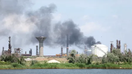 Rompetrol: Două dintre persoanele rănite la Petromidia au arsuri pe 25-30% din suprafaţa corpului