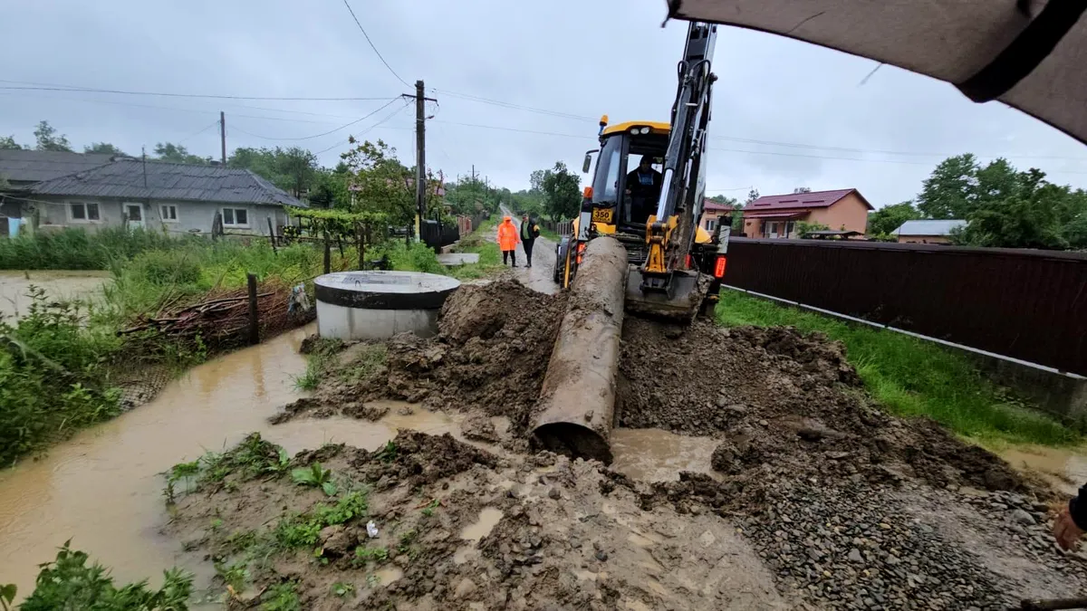 16 județe, afectate de vremea rea. Pompierii au intervenit în peste 60 de localități