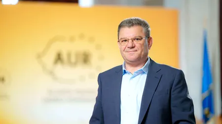 Dumitru Coarnă, dezvăluiri din culisele S.O.S România. Șoșoacă iubește foarte mult yesmenii: Se înțelege doar cu colegii care stau sub masă