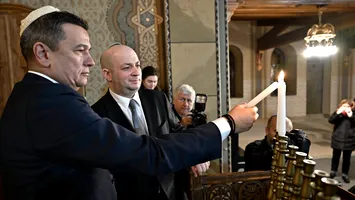 Sorin Grindeanu, la Timișoara. Solidaritate pentru comunitatea evreiască: Hag Hanuka Sameah!