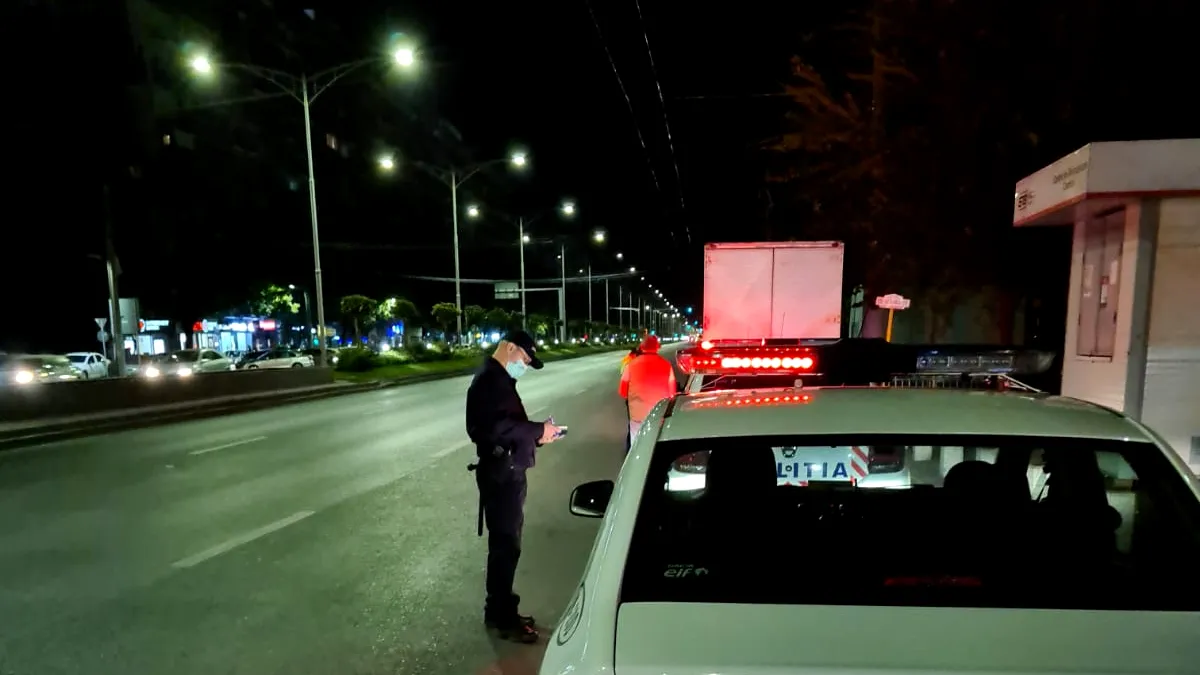 Aproape 1000 de amenzi date într-o singură zi celor care nu au respectat măsurile de prevenire a coronavirusului
