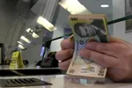 RCC scade de la 1 aprilie 2026. Rate mai mici pentru românii cu credite în lei