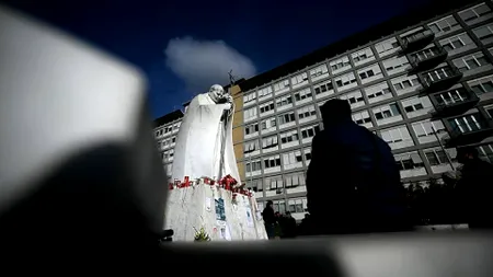 Întoarcerea Papei Francisc: Ce urmează după externarea din spital