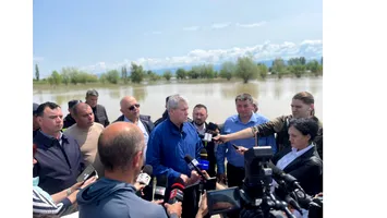 Inundații majore în Covasna. Predoiu: ”Am salvat vieți, acum reconstruim. Situație gravă la Salina Praid”