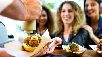 Un lanț de fast-food american celebru ajunge în România. Investiții de 200 milioane de dolari