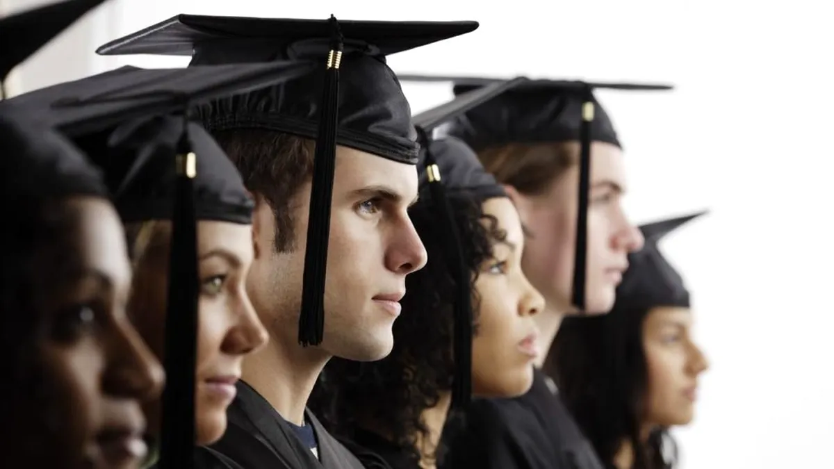 Guvernul a actualizat domeniile şi programele de studii universitare de master; creşte capacitatea de şcolarizare