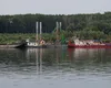 Operațiunea de pe Dunăre întârzie. Scufundarea barjelor amânată pentru joi. Reactorul 2 depinde de succesul intervenției