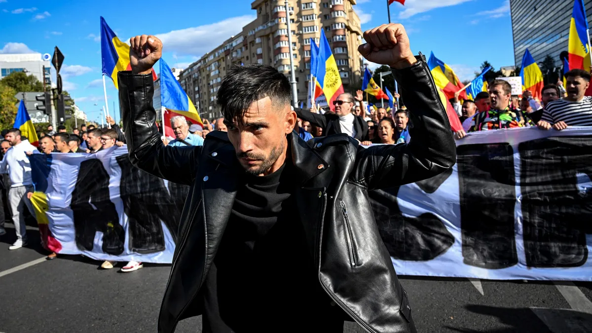 AUR și lăcustele la proțap