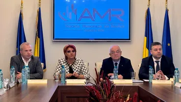 Olguța Vasilescu și Emil Boc spun că merg pe mâna lui Crin Antonescu la prezidențiale