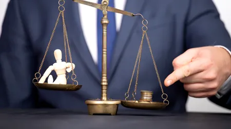 OUG-ul care ocolește legea: derogare de la responsabilitate sau evitarea austerității?