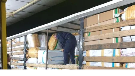 Haine fake în valoare de un milion de euro, confiscate la vamă. Marfa era adusă din Turcia (FOTO / VIDEO)