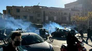 Iran: o teocrație habotnică între ambiții nucleare și revolta poporului