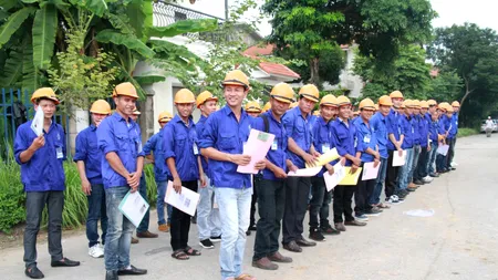 De ce vin imigranţii asiaticii să lucreze în România