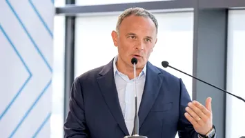 Karoly Borbely a demisionat, în sfârșit, de la Hidroelectrica, dar l-a blocat Consiliul de Supraveghere