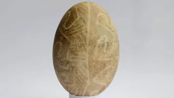 Cel mai vechi ou de Paște, descoperit din întâmplare. A fost decorat cu secole în urmă