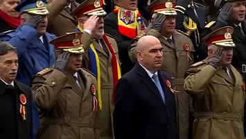 Tensiuni la Alba Iulia de Ziua Națională: Premierul Ilie Bolojan, huiduit minute în șir (VIDEO)