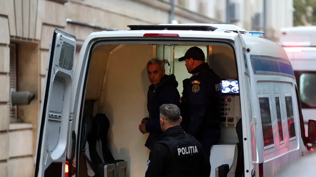 Tribunalul București decide luni dacă Georgescu rămâne după gratii încă 30 de zile. DIICOT cere prelungirea arestării preventive