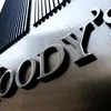 Guvernul promite, Moody’s avertizează: show fiscal pe sârmă subțire