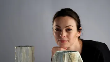 O artistă de arte plastice din Iași explică ce pierdem când scoatem arta din educație