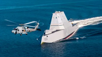 USS Zumwalt: ce șanse are Rusia împotriva distrugătorului stealth