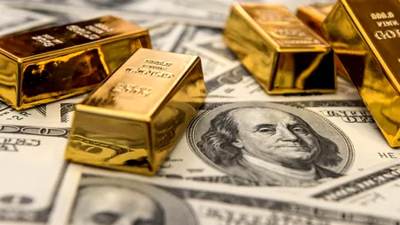 Leul a pierdut mai mult de trei bani în raport cu dolarul american, la cursul oficial
