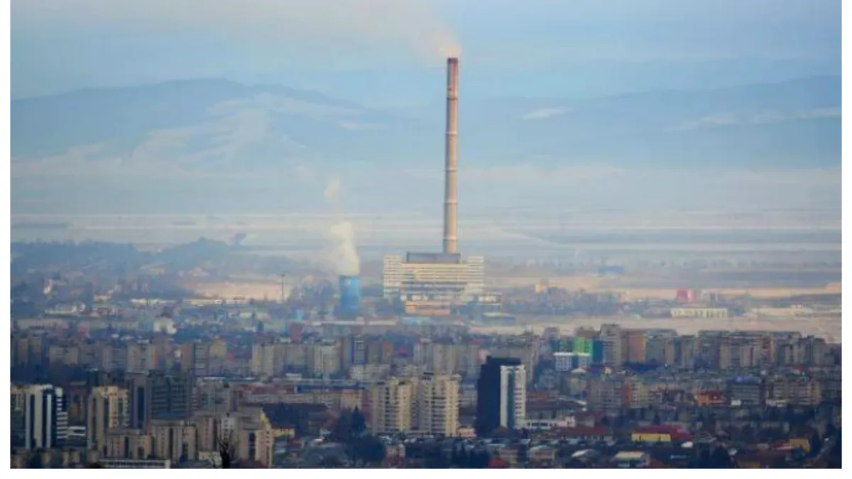 Cea de-a treia clădire ca înălțime din România ar putea fi demolată