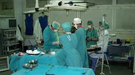 Anchetă la spitalul din Deva: Un pacient a fost operat pe partea greșită a capului