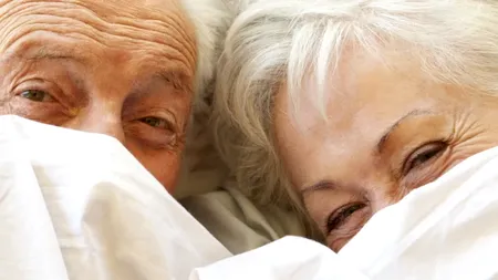 Sexul, o tentație problemă a cuplurilor ajunse la 60 de ani. De câte ori este bine să facem sex, la 60+
