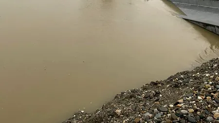 Centura în construcție din Beclean, distrusă de vijelii