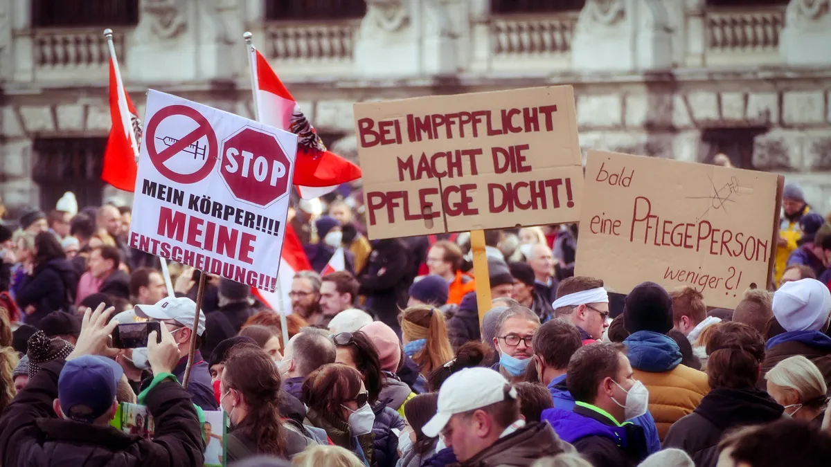 COVID-19 Austria a adoptat vaccinarea obligatorie a adulților, o premieră în Uniunea Europeană