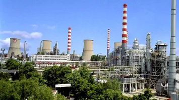 În sfârșit, rușii de la Lukoil vorbesc: ce planuri au pentru rafinăria de la Ploiești