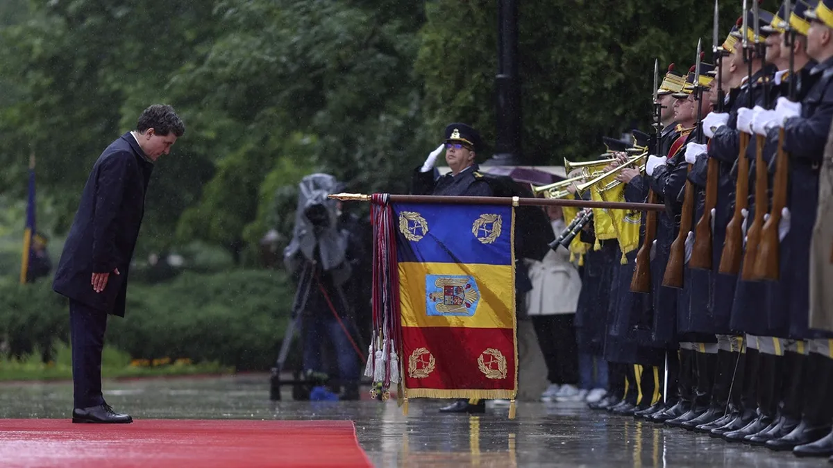 Nicușor Dan a preluat oficial mandatul de președinte al României, în cadrul unei ceremonii militare la Palatul Cotroceni (FOTO&VIDEO)